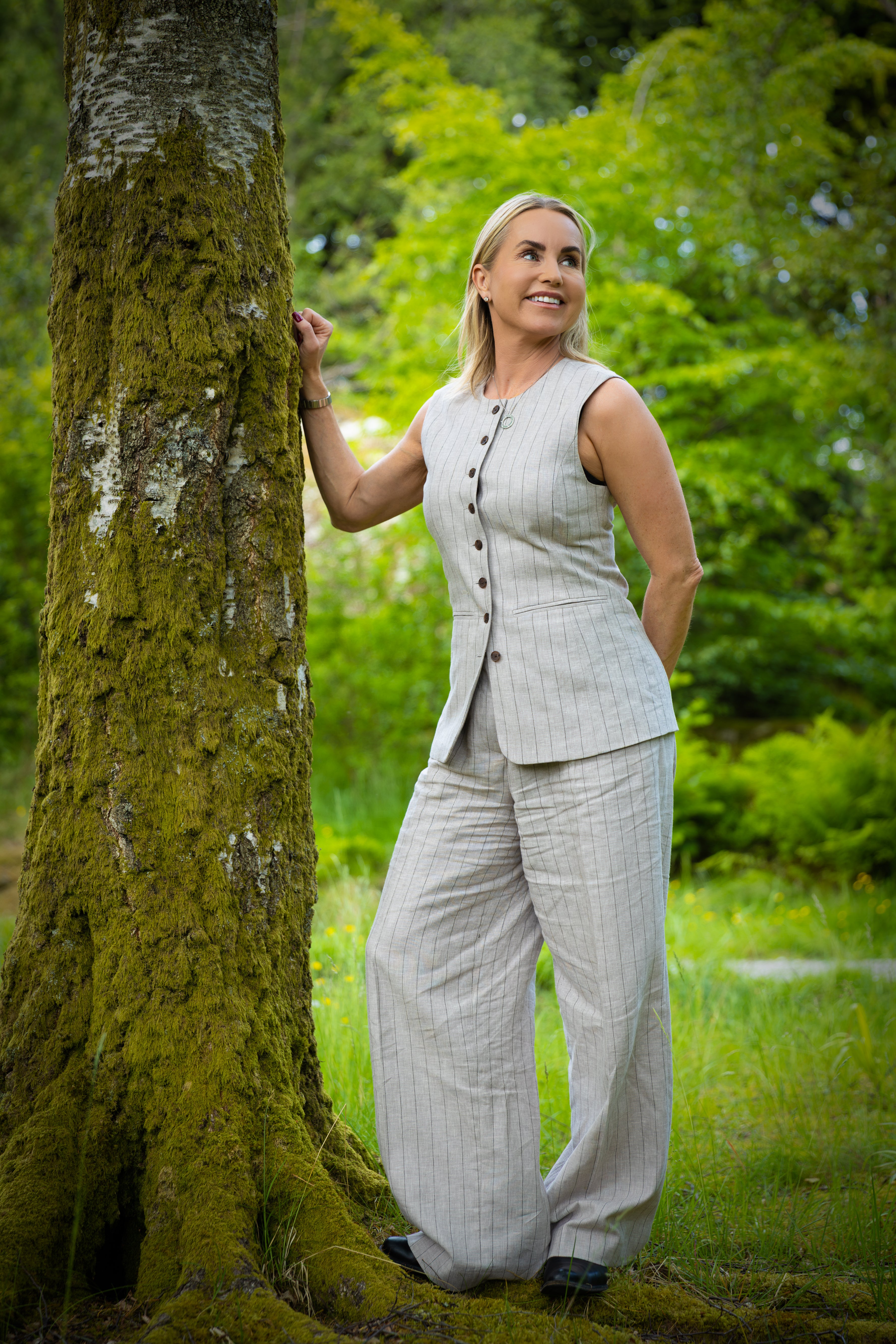 Vilka Fitted Vest - Beige/ Oatmeal